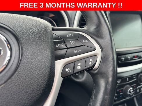 Used 2014 Jeep Cherokee Trailhawk w/ Technology Group AWD/4WD image 41