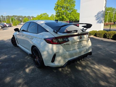 Used 2025 Honda Civic Type R image 6