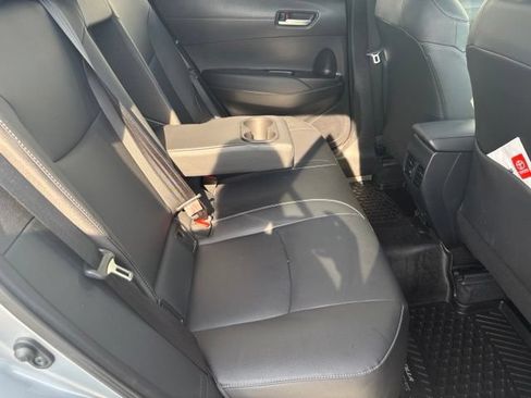Used 2023 Toyota Corolla Cross XLE AWD/4WD image 18