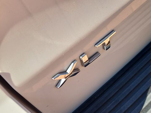 Used 2020 Ford Expedition Max XLT RWD image 7
