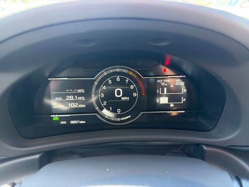Used 2025 Toyota GR86 RWD image 25