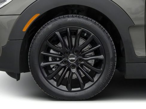 Used 2017 MINI Cooper Clubman FWD image 11