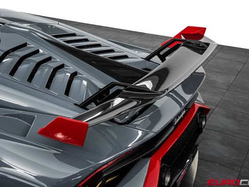 Used 2023 Lamborghini Huracan STO RWD image 23