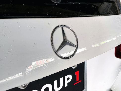 Used 2022 Mercedes-Benz GLB 250 image 30