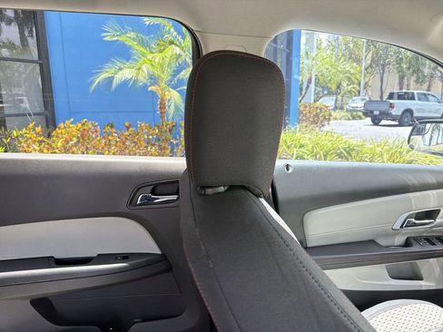 Used 2013 GMC Terrain SLE FWD image 16