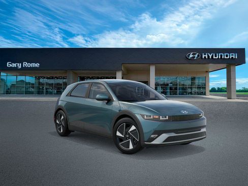 New 2026 Hyundai Ioniq 5 SE AWD/4WD image 2