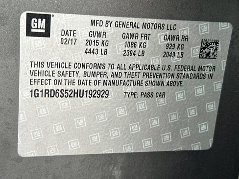 Used 2017 Chevrolet Volt Premier w/ Driver Confidence II Package image 32