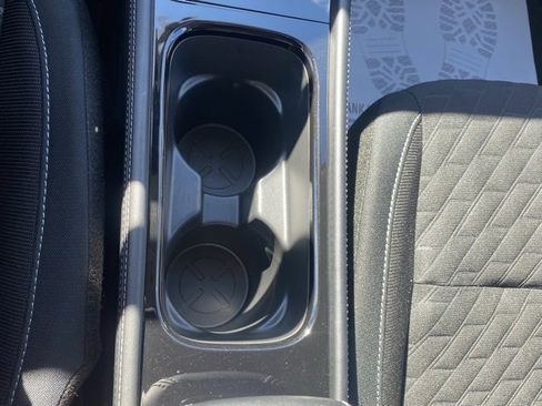 Certified 2024 Nissan Kicks SV image 24