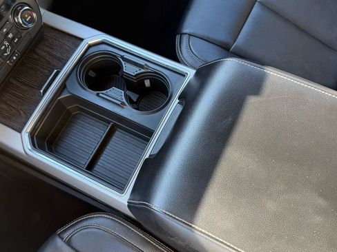 Used 2021 Ford F250 Lariat image 22