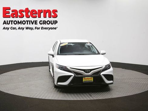 Used 2024 Toyota Camry SE image 90