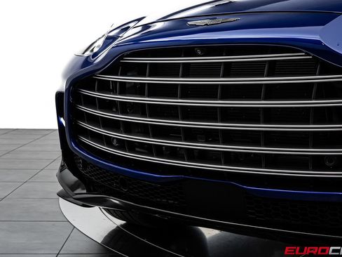 Used 2023 Aston Martin DBX 707 AWD/4WD image 11
