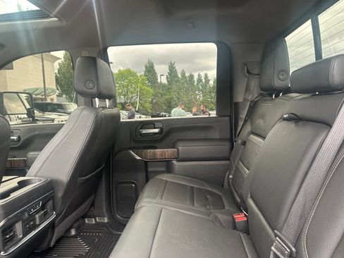 Used 2020 GMC Sierra 3500 Denali w/ Denali Ultimate Package AWD/4WD image 12