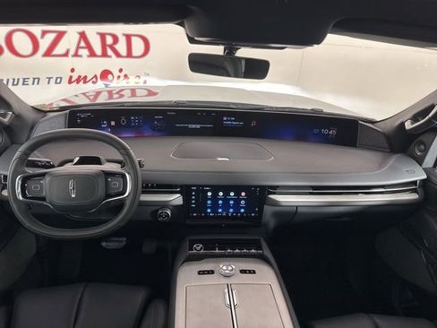 New 2025 Lincoln Navigator L Reserve w/ Jet Appearance Package image 9