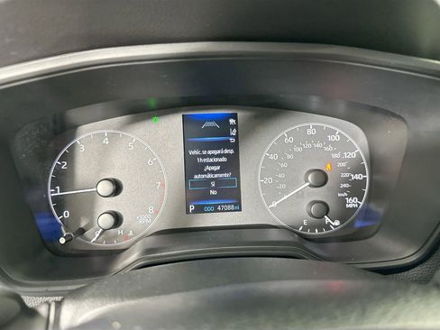 Used 2024 Toyota Corolla Cross LE image 11