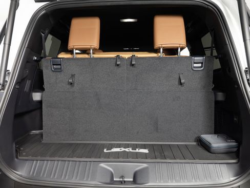 Used 2026 Lexus GX 550 image 39