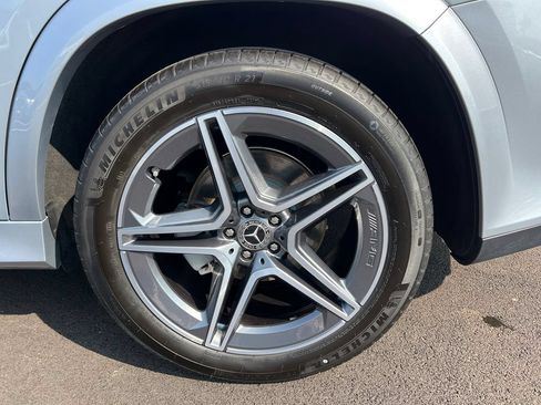 Used 2025 Mercedes-Benz GLS 450 4MATIC w/ AMG Line Exterior image 35