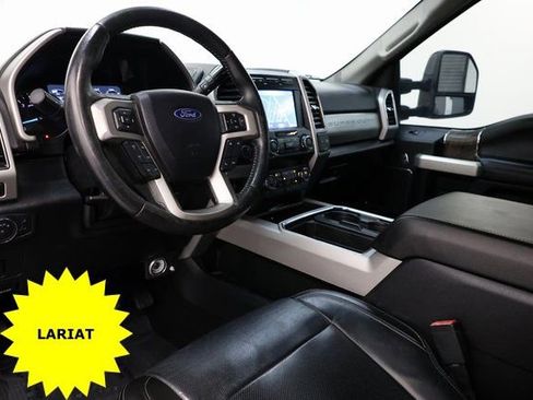 Used 2019 Ford F250 Lariat w/ Lariat Value Package AWD/4WD image 9