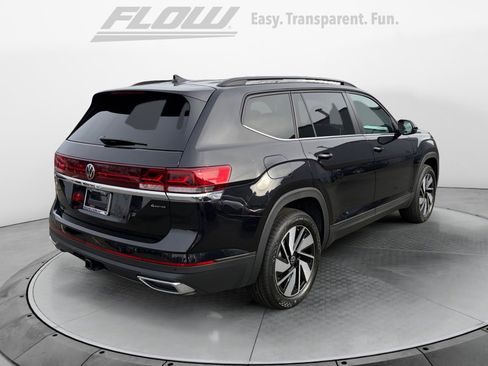 New 2026 Volkswagen Atlas SE image 7