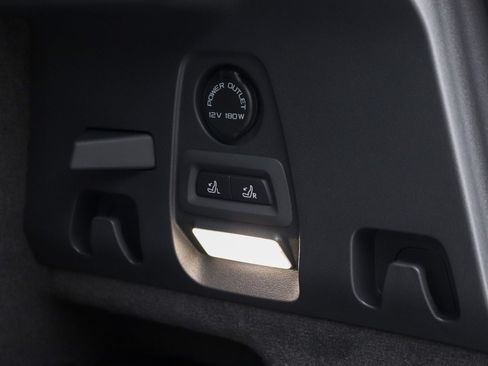 Used 2026 Lucid Gravity Grand Touring AWD/4WD image 40
