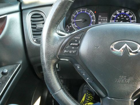 Used 2012 INFINITI EX35 Journey w/ Premium Pkg image 11