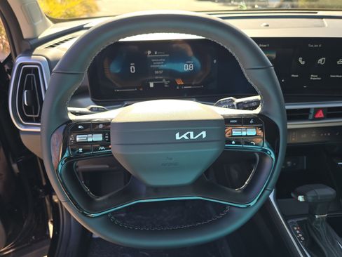 New 2026 Kia Sorento S image 32