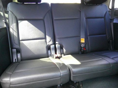 Used 2021 Chevrolet Tahoe Z71 image 22