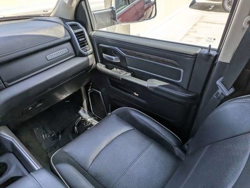 Used 2021 RAM 2500 Laramie w/ Chrome Appearance Group AWD/4WD image 17
