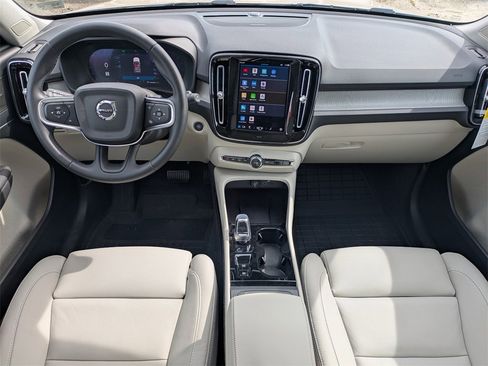 New 2025 Volvo XC40 B5 Plus w/ Climate Package image 15