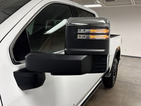 New 2026 GMC Sierra 2500 Denali Ultimate w/ Max Trailering Package image 11