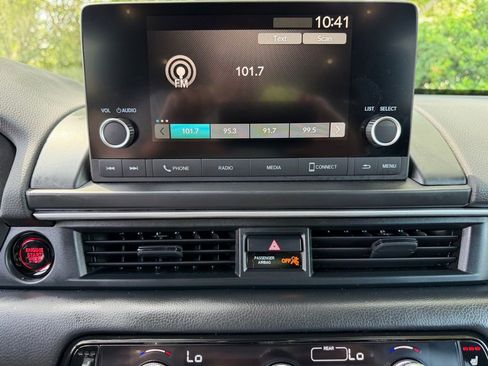 Used 2024 Honda Pilot Sport image 24
