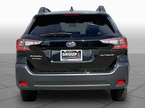Used 2024 Subaru Outback Premium AWD/4WD image 5