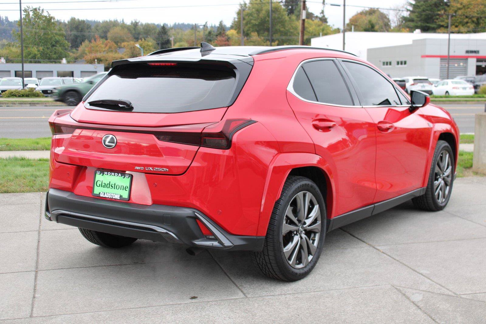 Used 2024 Lexus UX 250h F Sport AWD/4WD image 5