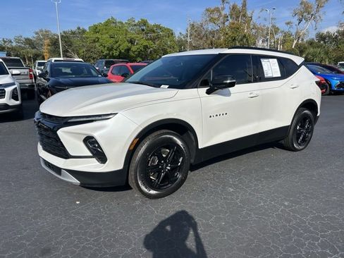 Certified 2023 Chevrolet Blazer LT w/ Midnight/Sport Edition image 3