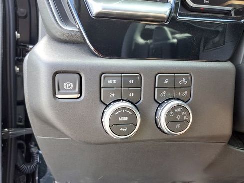 New 2026 GMC Sierra 1500 SLT w/ SLT Premium Plus Package image 32