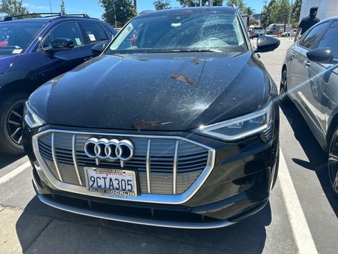 Used 2019 Audi e-tron Premium Plus AWD/4WD image 2