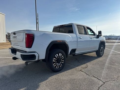 New 2026 GMC Sierra 2500 Denali Ultimate image 5