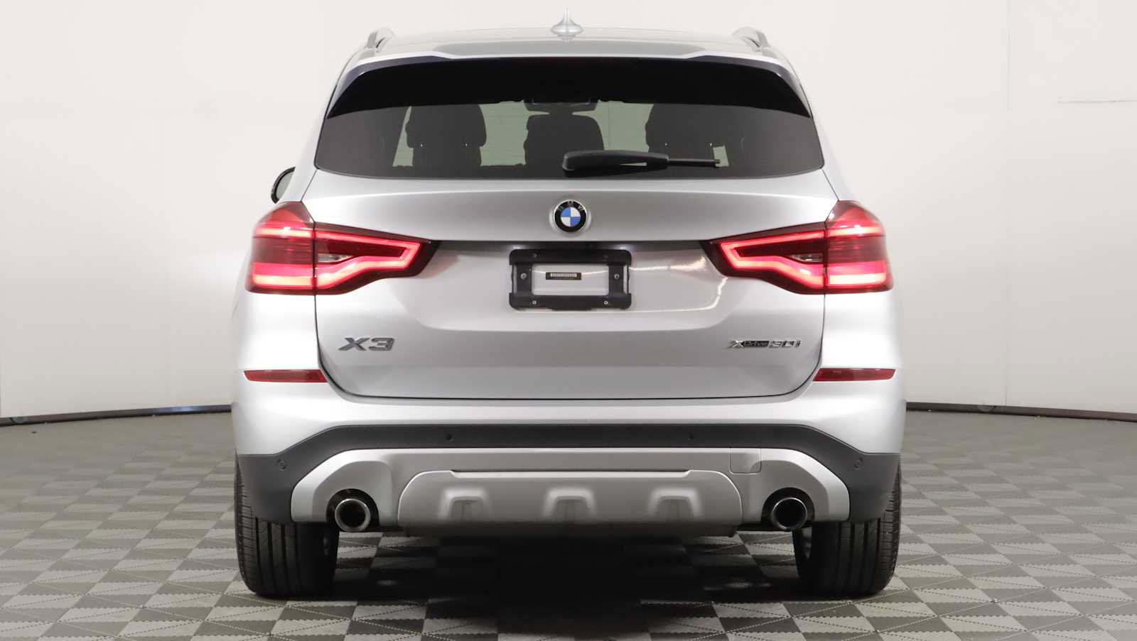 Used 2019 BMW X3 xDrive30i w/ Premium Package AWD/4WD image 5