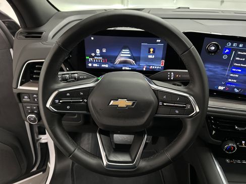 Used 2025 Chevrolet Tahoe LT image 31