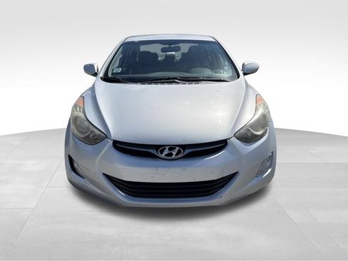 Used 2013 Hyundai Elantra GLS w/ Preferred Pkg FWD image 8