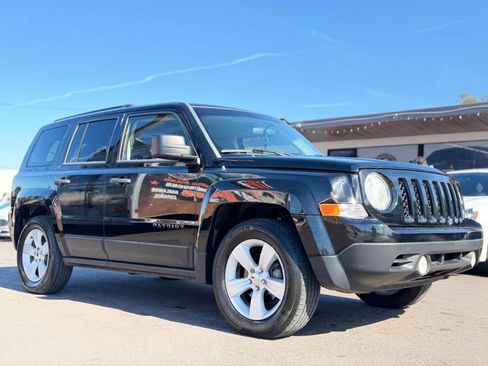 Used 2014 Jeep Patriot Sport w/ Southwest Package image 13