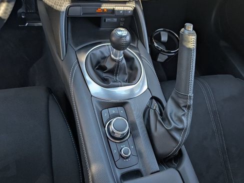 Certified 2025 MAZDA MX-5 Miata Club image 27