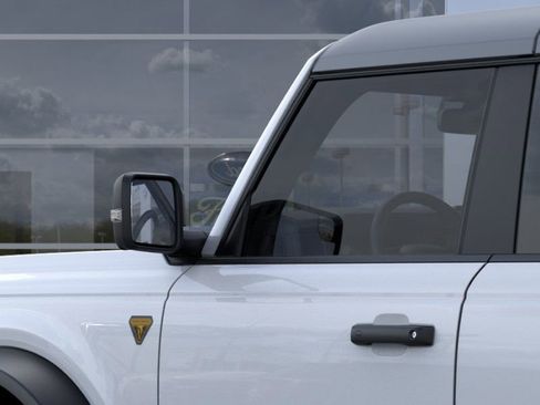 New 2025 Ford Bronco Badlands image 22