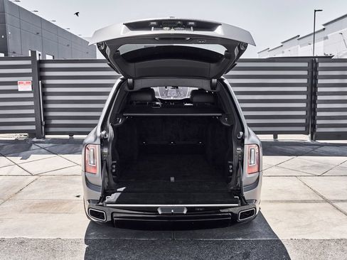 Used 2020 Rolls-Royce Cullinan AWD/4WD image 18