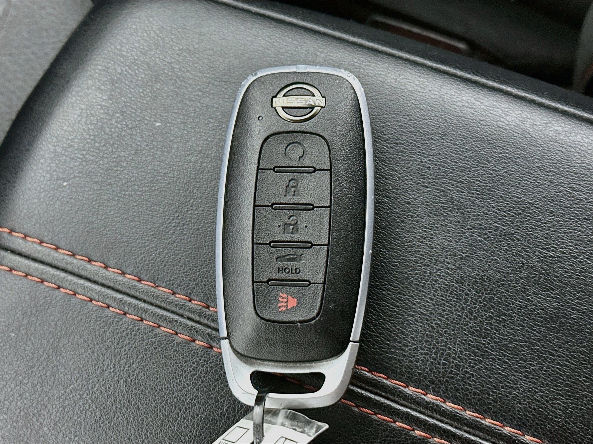 Used 2025 Nissan Sentra SR FWD image 24