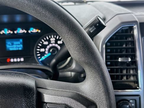Used 2018 Ford F150 XLT AWD/4WD image 16