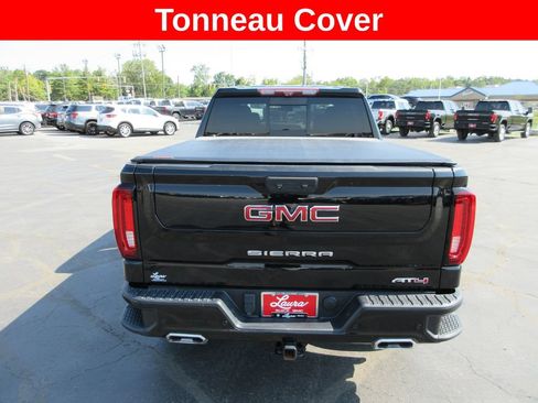 Used 2022 GMC Sierra 1500 AT4 w/ AT4 Premium Package AWD/4WD image 8
