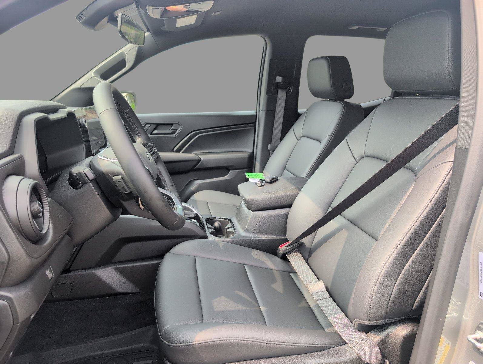 New 2026 Chevrolet Colorado Trail Boss w/ Midnight Edition AWD/4WD image 16