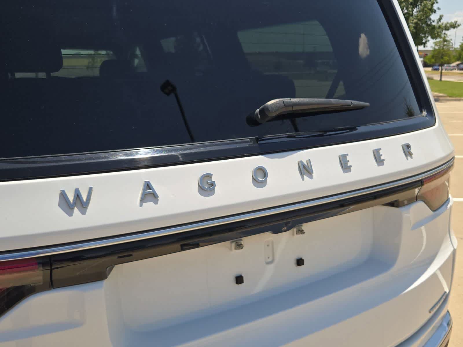 Used 2022 Jeep Wagoneer Series II w/ Premium Group I RWD image 10