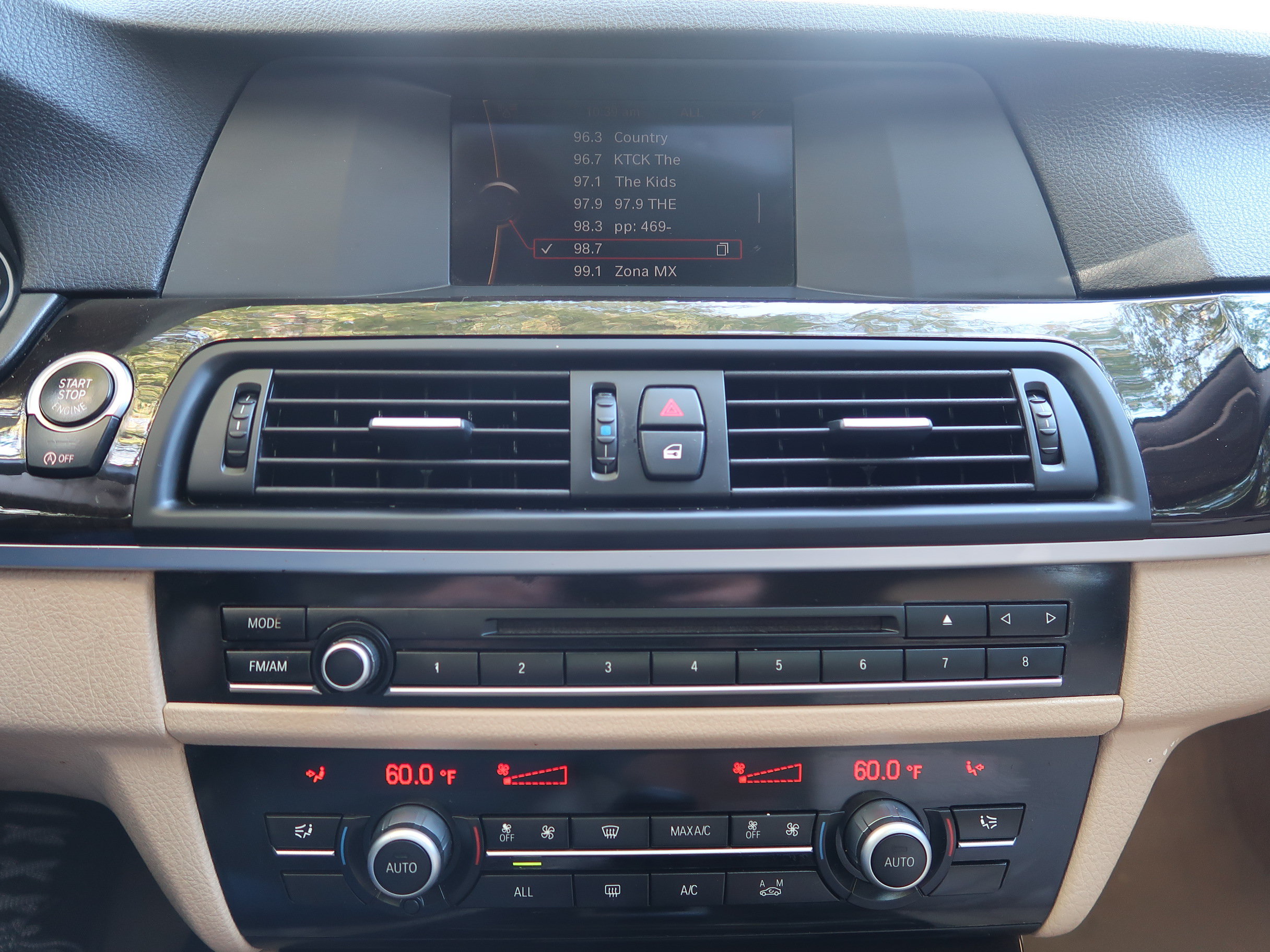 Used 2013 BMW 528i Sedan RWD image 17