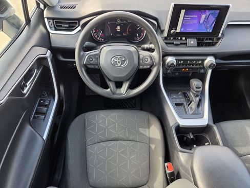 Used 2025 Toyota RAV4 XLE FWD image 14